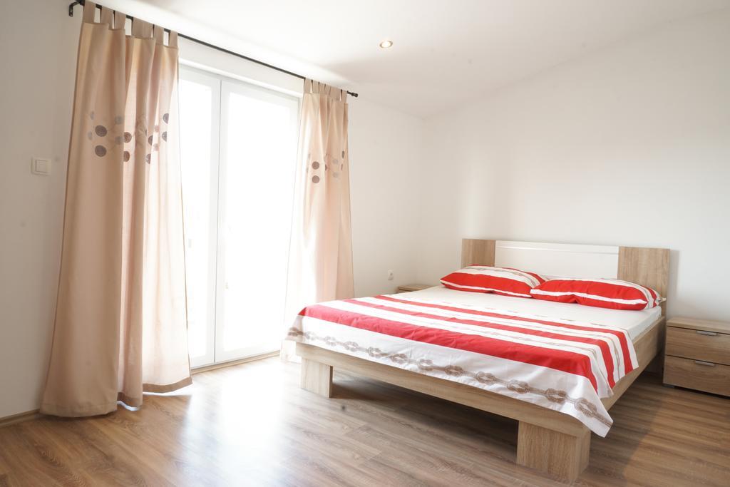 Apartment Fabijana Biograd Na Moru Exteriör bild